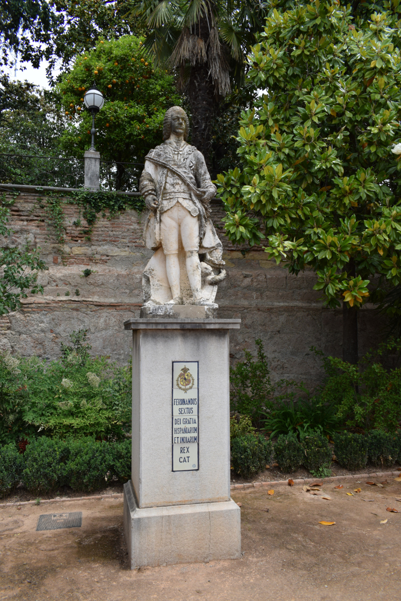 statue king of Spain Fernando VI